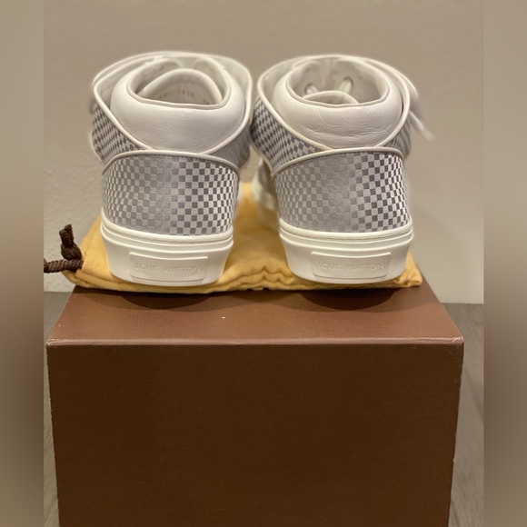 Men’s Damier Louis Vuitton Mid Top Sneakers - Picture 11 of 11